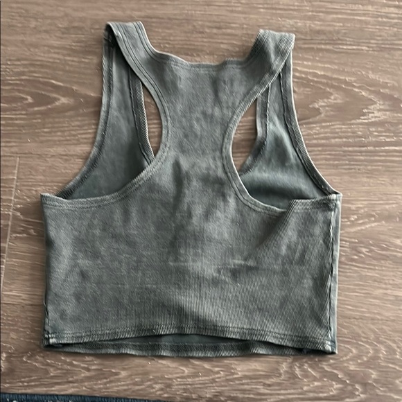 Gray Ribbed Button-Front Crop Top - Picture 2 of 3